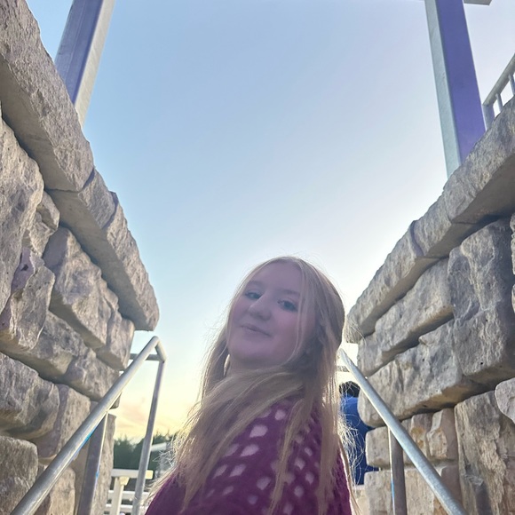 Meet your Posher, Michaela - Picture 1 of 1